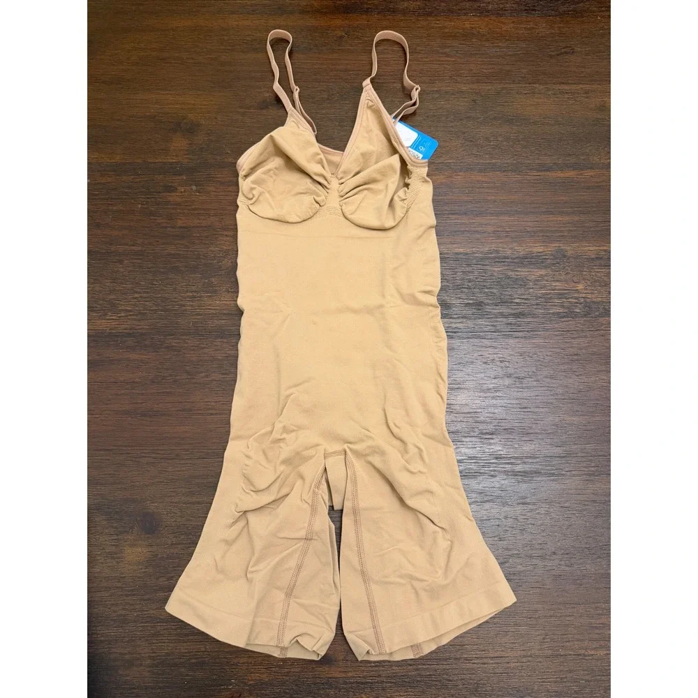 Shaper Slimming & Smoothing Body Shaper Tan Nude Mid-Thigh Bodysuit M/L